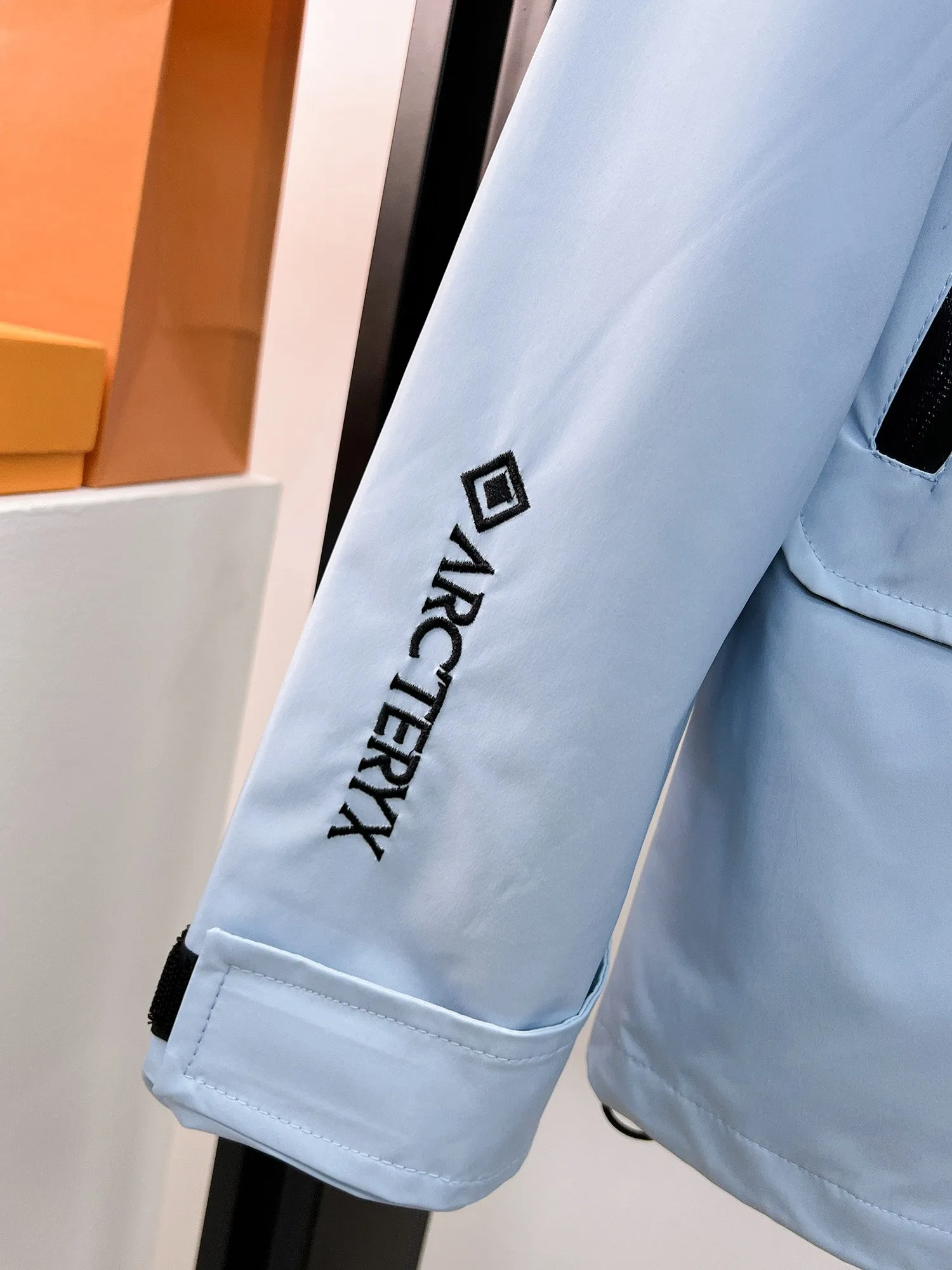 Same Style， ， 2026 New Arrival ， Original Premium Breathable ， ， ， Quality。 ， Sizes：M～3XL
